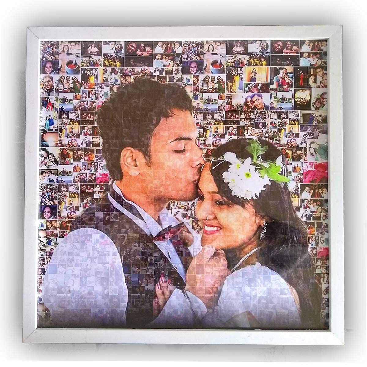 Memorabillia Mosaic Collage Photo Frame - 31 Photos – Telepathy Lamp
