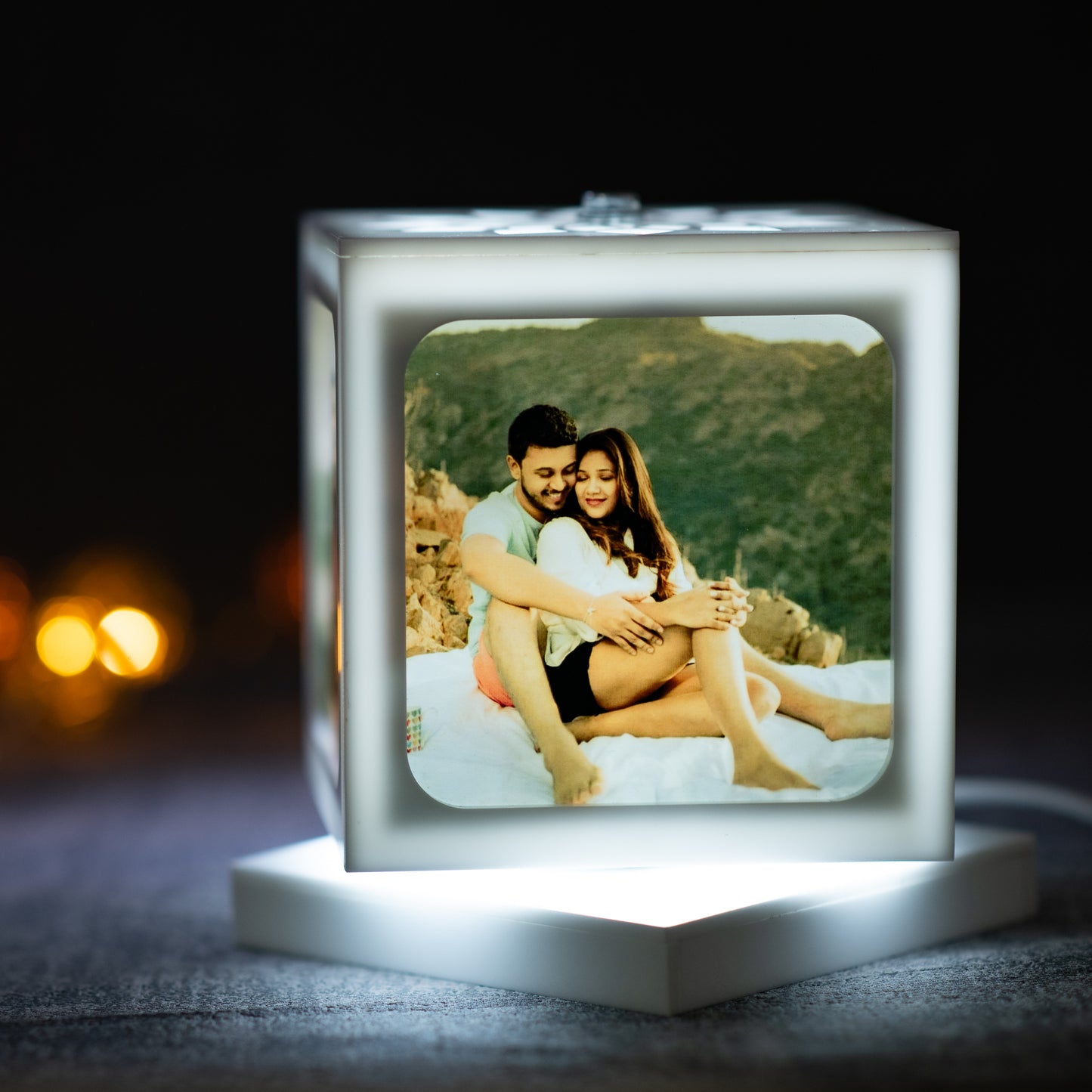 Anniversary Gift - Nostalgia Rotating Photo Lamp