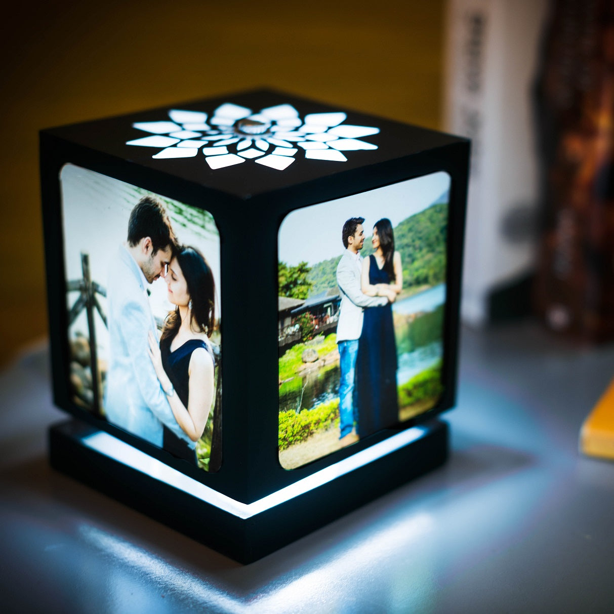 Anniversary Gift - Nostalgia Rotating Photo Lamp